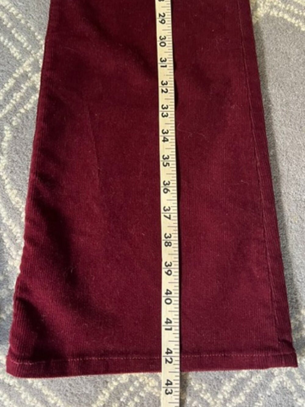 Levi's Corduroy Ribcage Flare Burgundy Five Pocket Pants Woman's W26-L32 - Picture 12 of 13